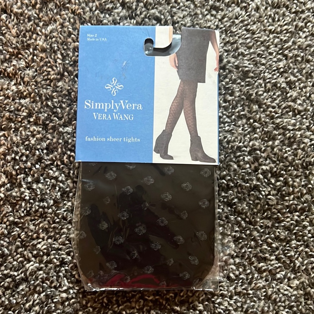 Vera Wang Fashion Sheer Tights